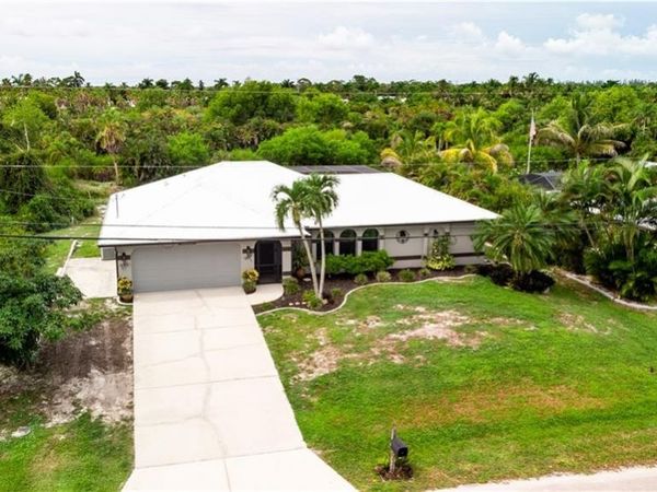 11553 Oakland DR , BOKEELIA, FL 33922