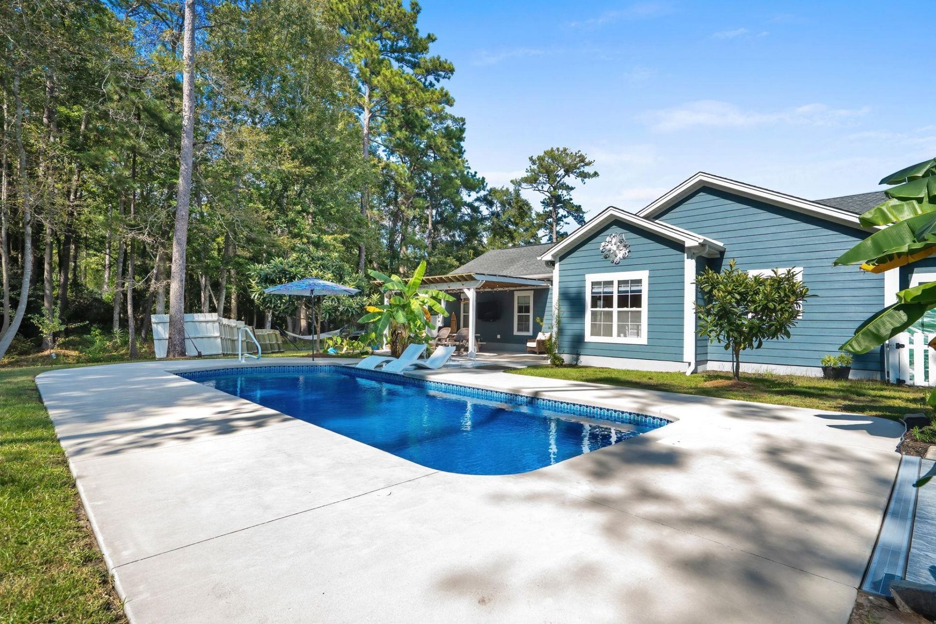 359 Country Club Dr.  Photo 45