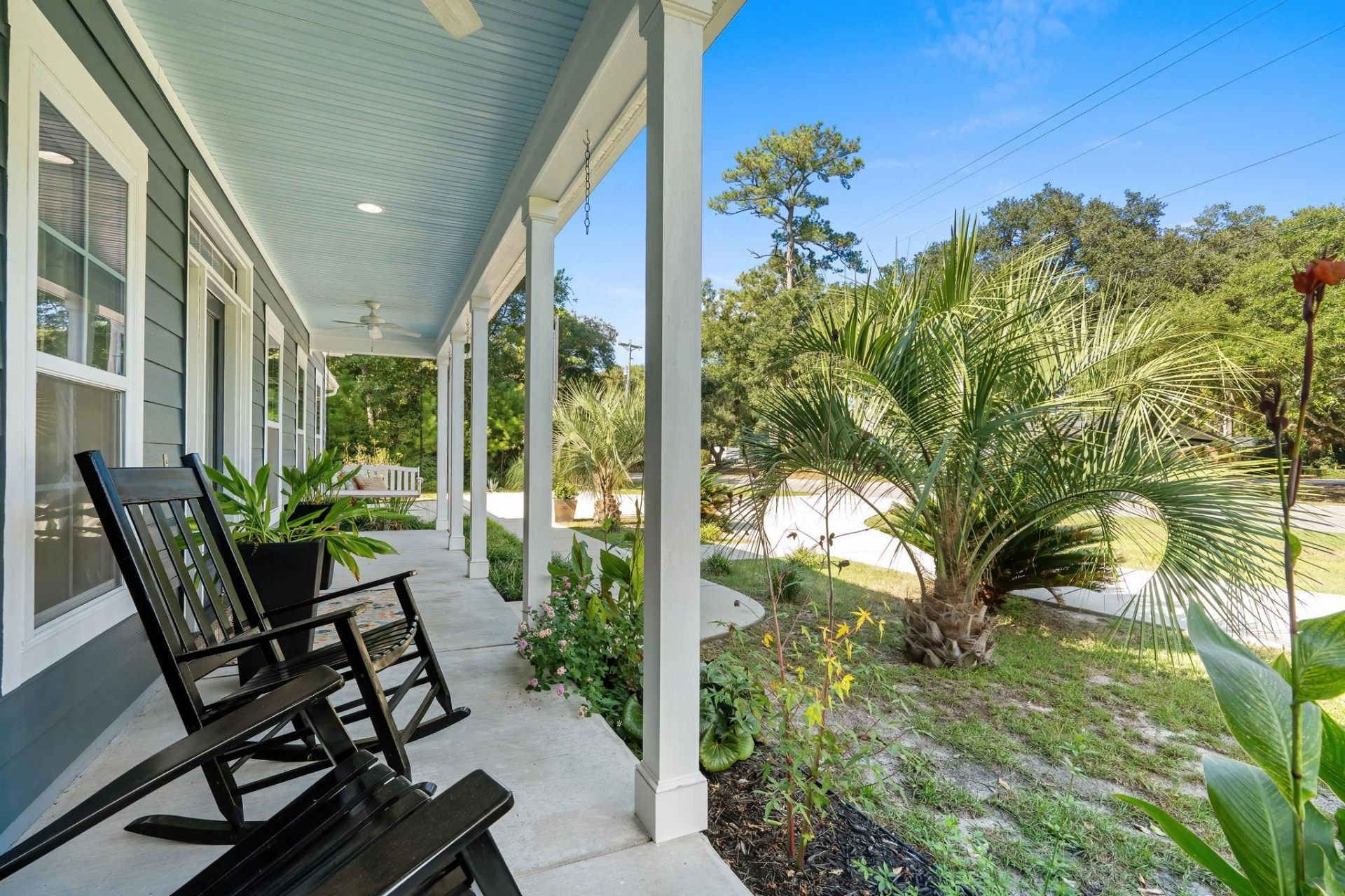 359 Country Club Dr.  Photo 7