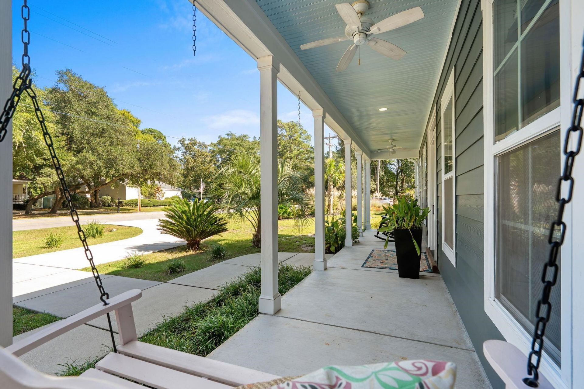 359 Country Club Dr.  Photo 8