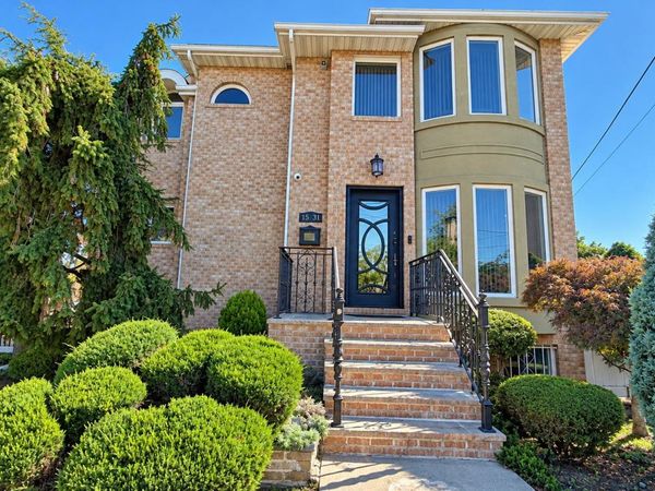 1531 158th Street , Whitestone, NY 11357
