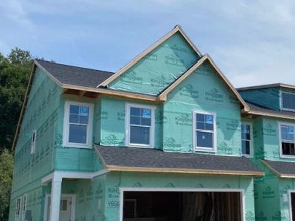 4839 Hidden River Avenue SW, Unit 68, Wyoming, MI 49418