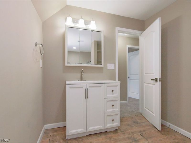 2146 W 95th Street, Cleveland, OH 44102 Photo 23