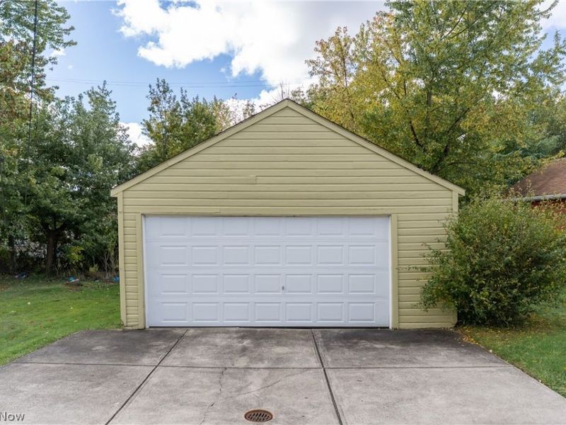 4342 Bluestone Road, South Euclid, OH 44121 Photo 3