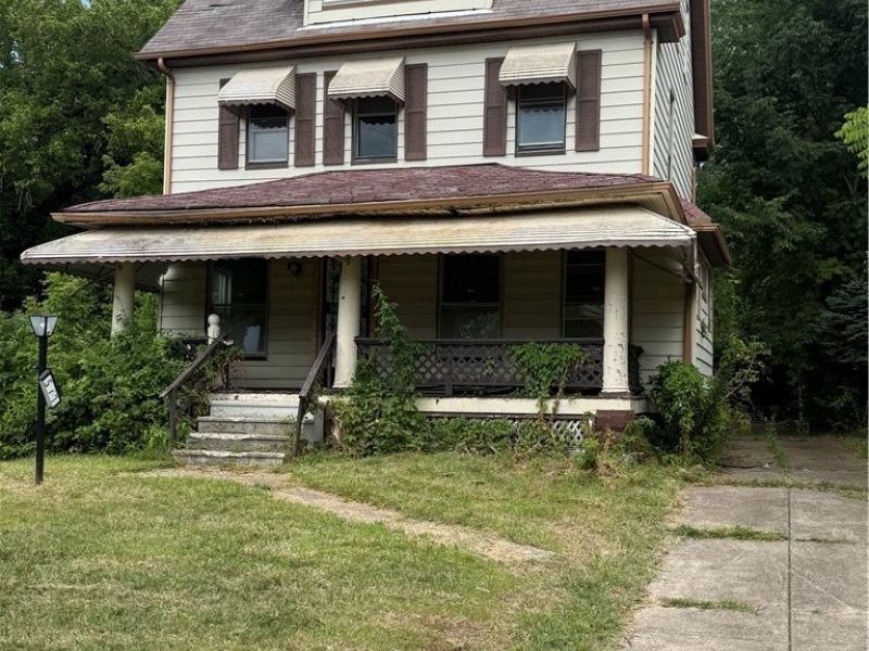 517 E 107th Street, Cleveland, OH 44108 Photo 2