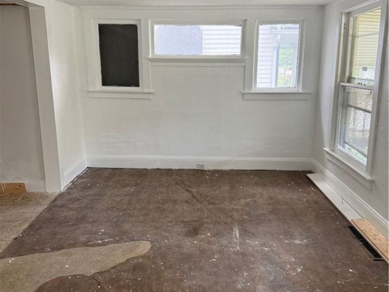 517 E 107th Street, Cleveland, OH 44108 Photo 6