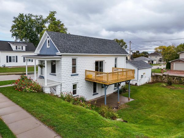 1694 Avoca Street, Dubuque, IA 52001