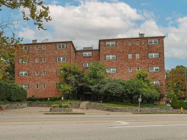 2270 Madison Road, Unit 3D, Cincinnati, OH 45208