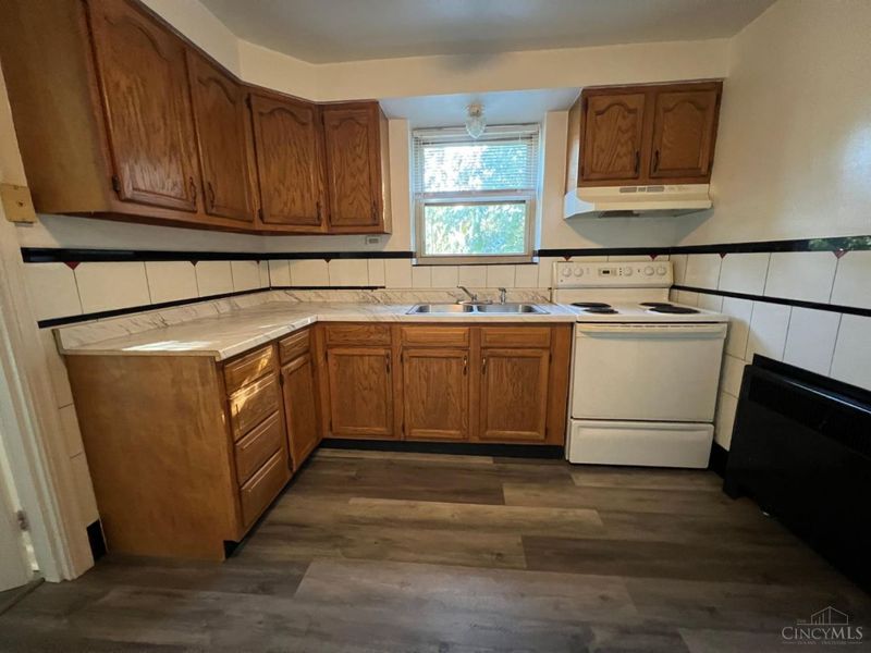 572 Rosemont Avenue, Cincinnati, OH 45205 Photo 4