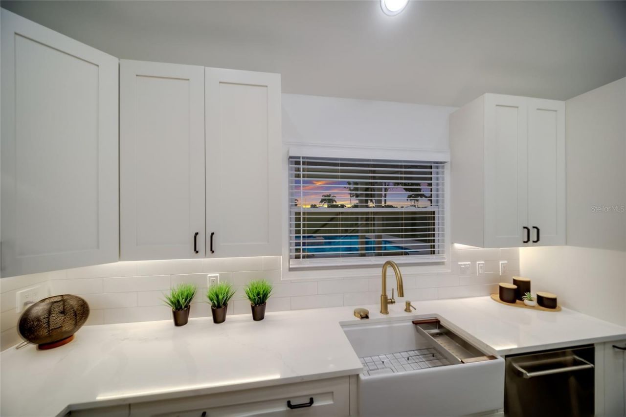 5060 18th Avenue W, Bradenton, FL 34209 Photo