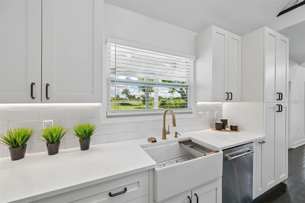 5060 18th Avenue W, Bradenton, FL 34209 Photo