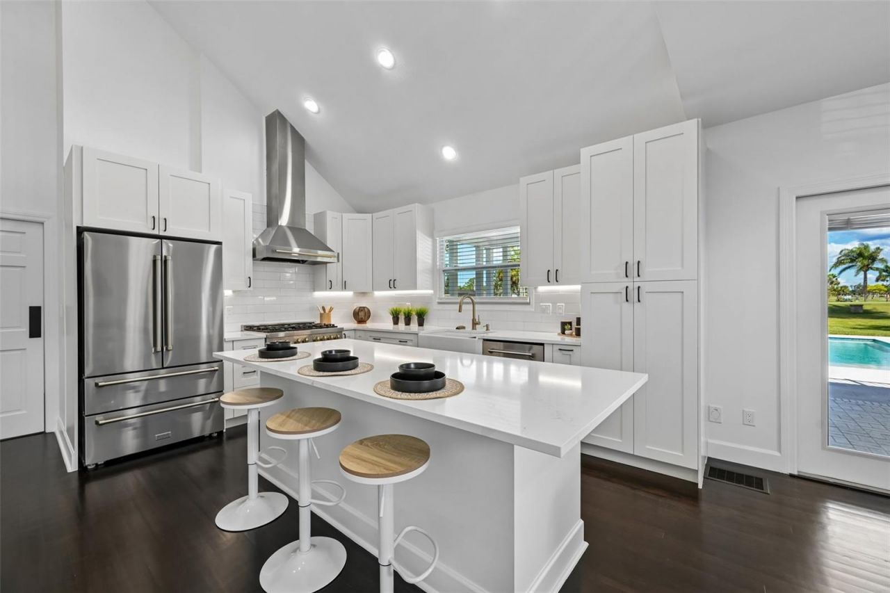 5060 18th Avenue W, Bradenton, FL 34209 Photo