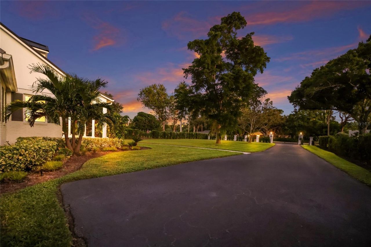 5060 18th Avenue W, Bradenton, FL 34209 Photo