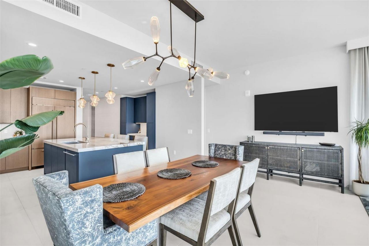 301 1st Street S, Unit 2507, Saint Petersburg, FL 33701 Photo