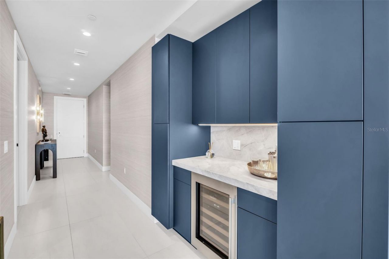 301 1st Street S, Unit 2507, Saint Petersburg, FL 33701 Photo