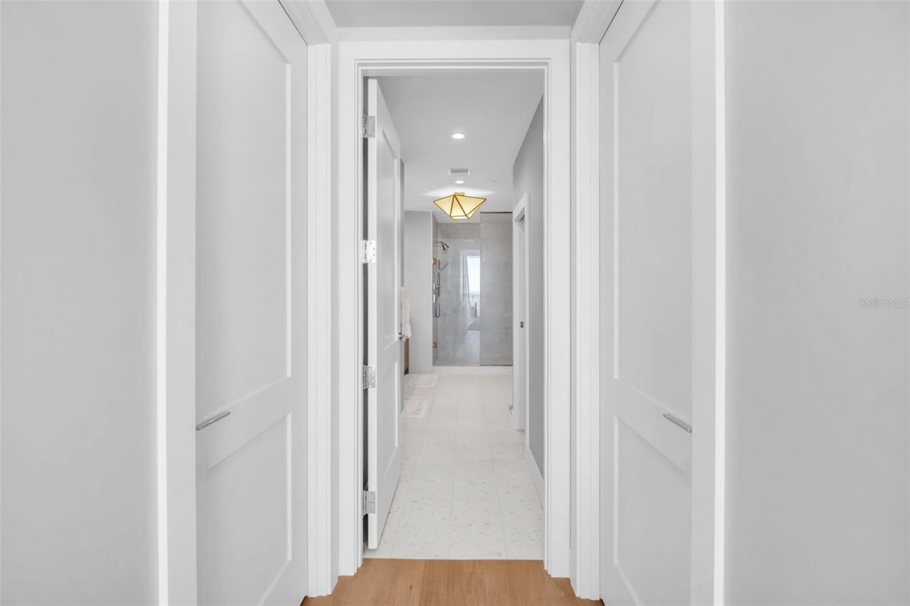 301 1st Street S, Unit 2507, Saint Petersburg, FL 33701 Photo