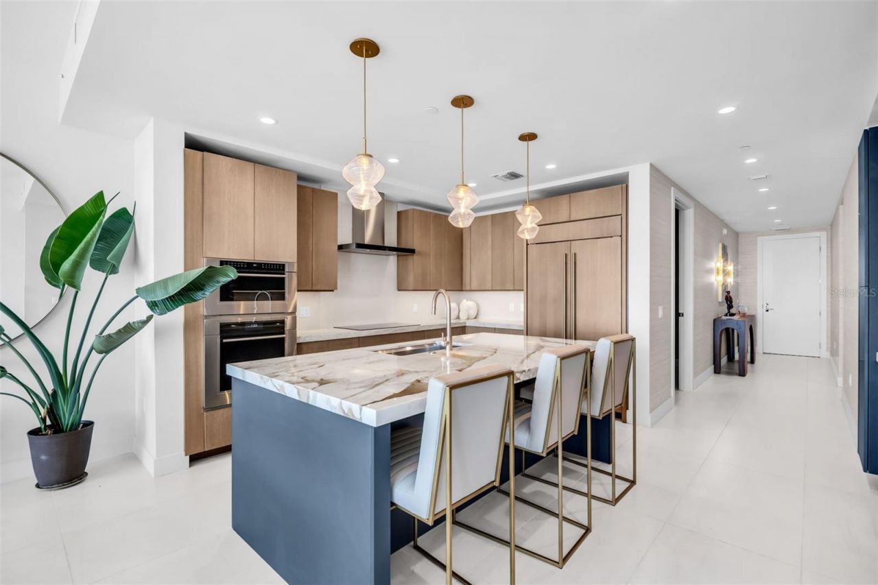 301 1st Street S, Unit 2507, Saint Petersburg, FL 33701 Photo