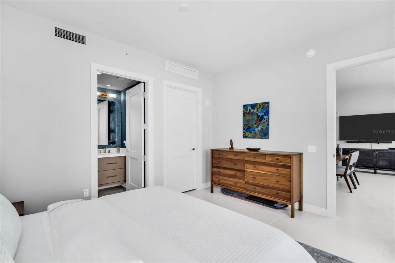 301 1st Street S, Unit 2507, Saint Petersburg, FL 33701 Photo