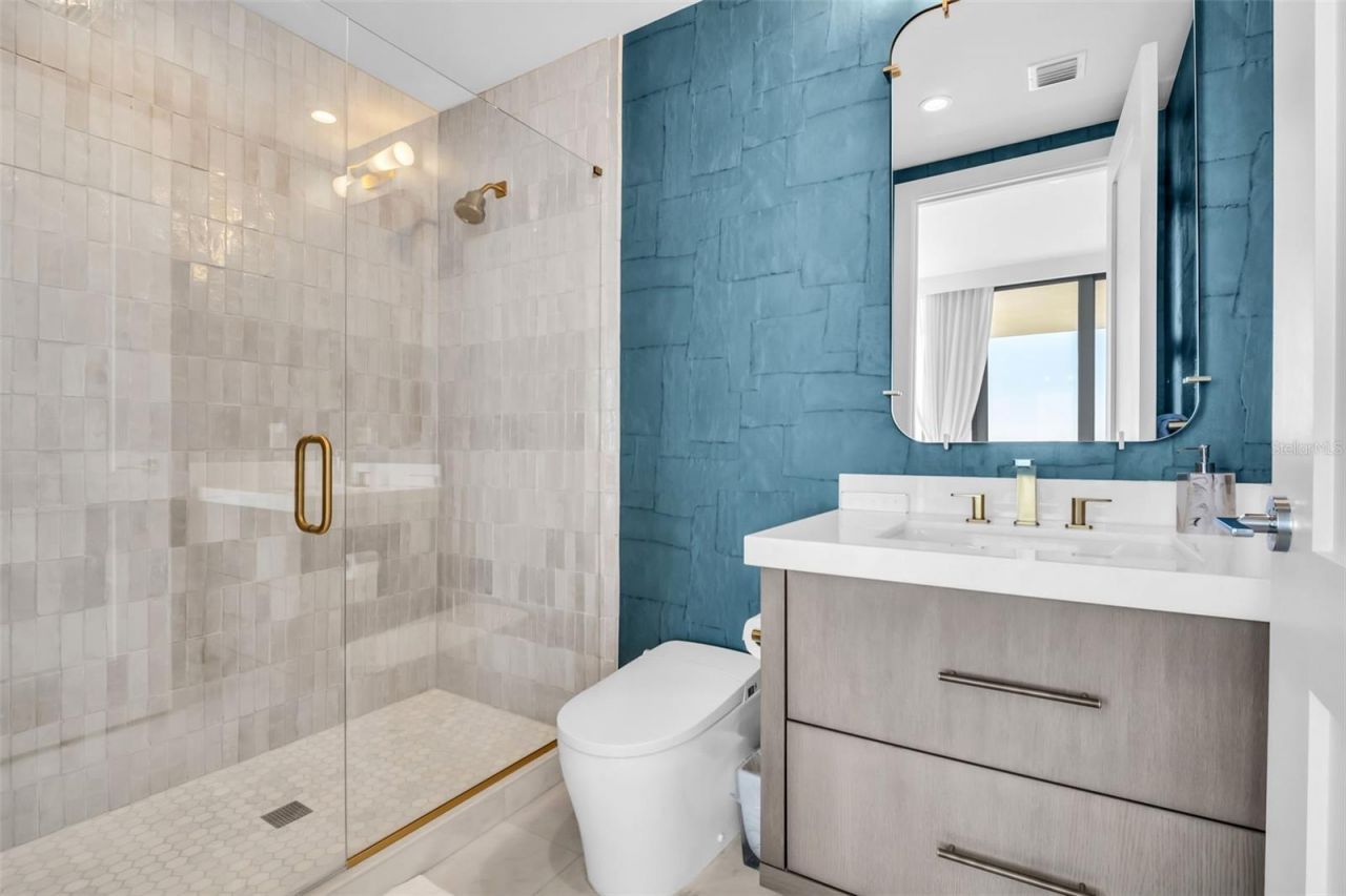 301 1st Street S, Unit 2507, Saint Petersburg, FL 33701 Photo