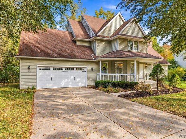 8030 Old Post Road W, East Amherst, NY 14051