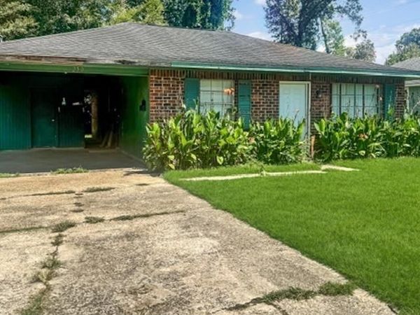250 Maryland St, Denham Springs, LA 70726