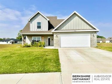 1108 Valley View Street, Valley, NE 68064