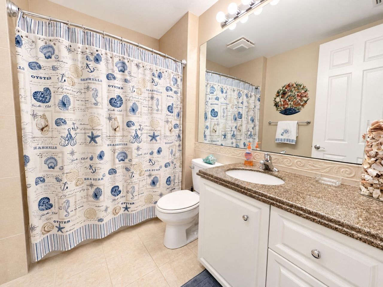 23 Harbour Isle Drive W, Unit 203, Fort Pierce, FL 34949 Photo