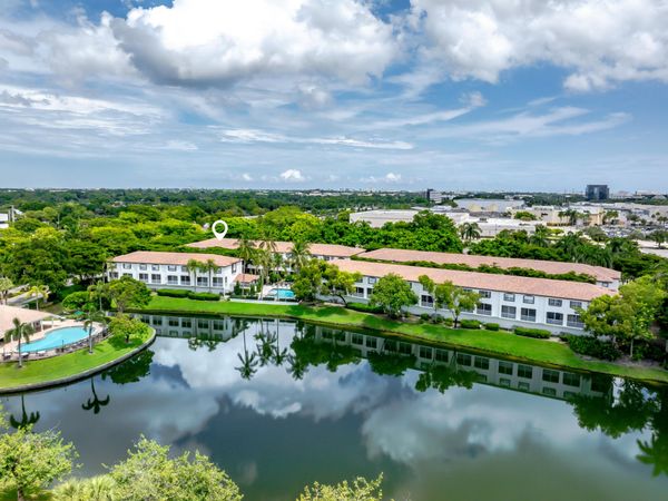 20889 Saint Andrews Boulevard, Boca Raton, FL 33433