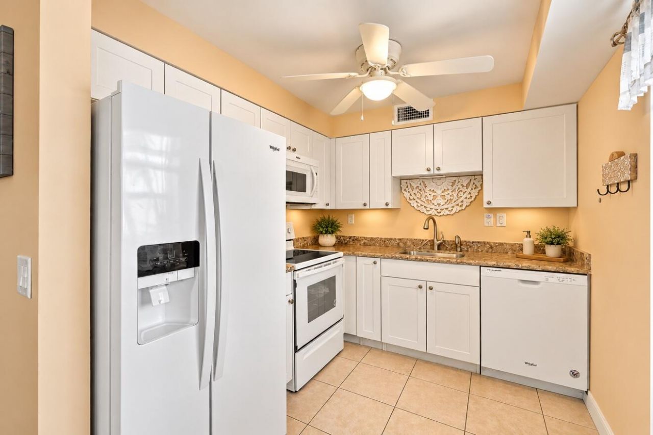 532 Capri L, Delray Beach, FL 33484 Photo