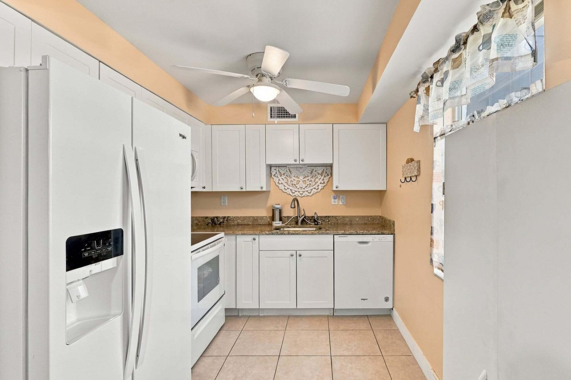 532 Capri L, Delray Beach, FL 33484 Photo