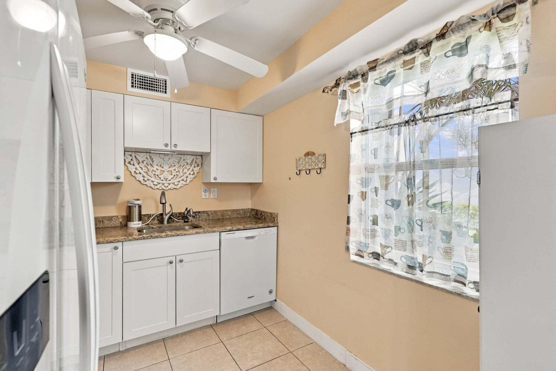 532 Capri L, Delray Beach, FL 33484 Photo