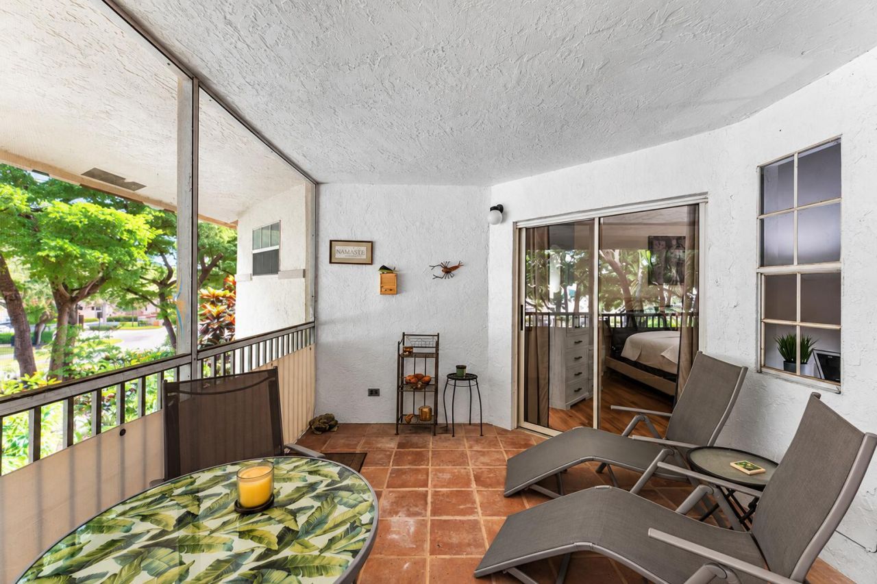 6662 Via Regina, Boca Raton, FL 33433 Photo
