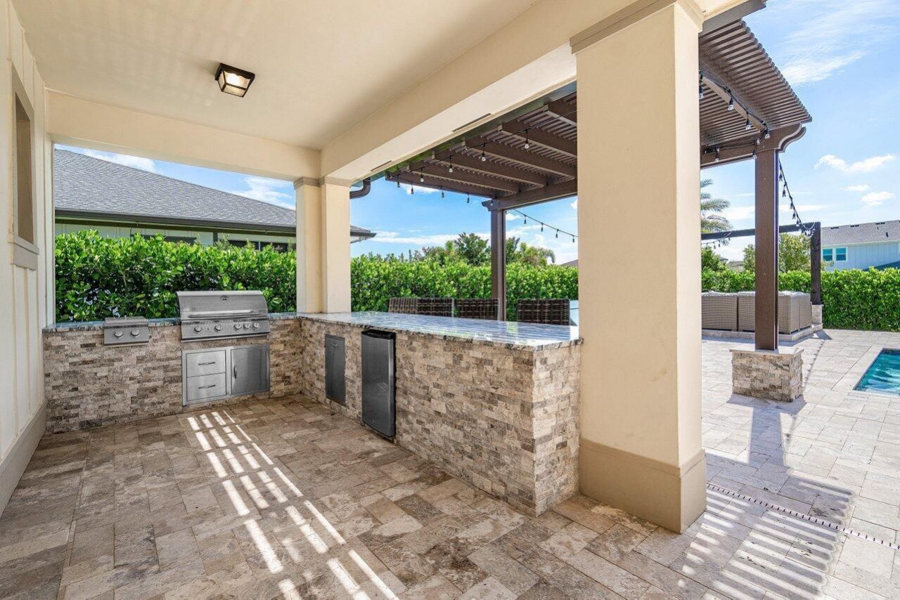 1142 Arrowhead Point Road, The Acreage, FL 33470 Photo