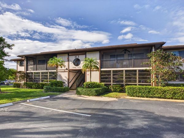 9716 S BELFORT Circle, Unit 209, Tamarac, FL 33321