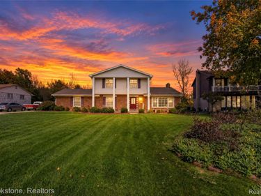 471 Boutell Drive , Grand Blanc, Mi 48439