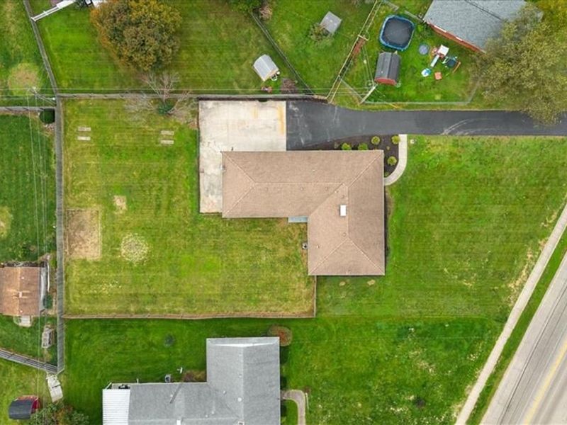 606 W Lake Avenue, New Carlisle, OH 45344 Photo 62