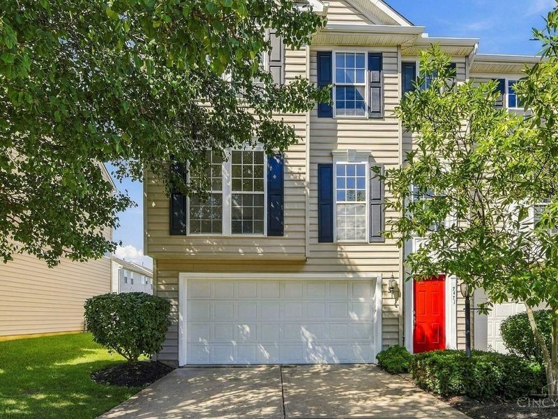7471 Victoria Falls Avenue, Deerfield Township, OH 45039 Photo 1