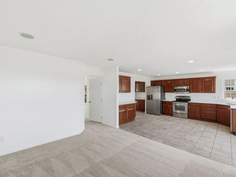 7471 Victoria Falls Avenue, Deerfield Township, OH 45039 Photo 14