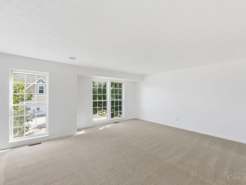 7471 Victoria Falls Avenue, Deerfield Township, OH 45039 Photo 5