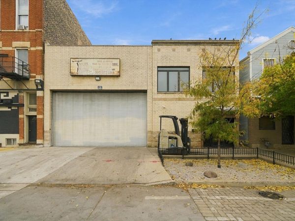 2344 S Blue Island Avenue , Chicago, IL 60608