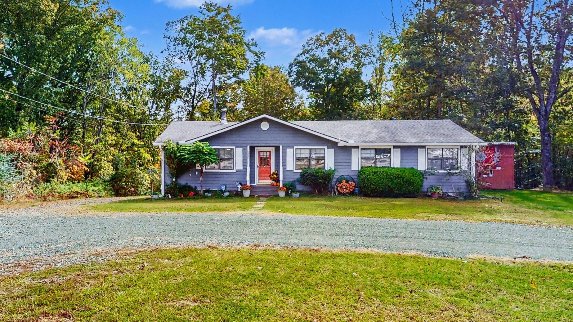 2322 Bearwallow Rd  Ashland City, TN 37015