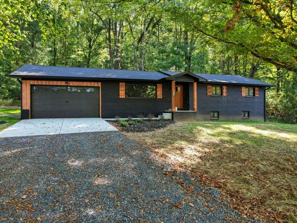 6854 N Lee Hwy NW, Cleveland, TN 37312