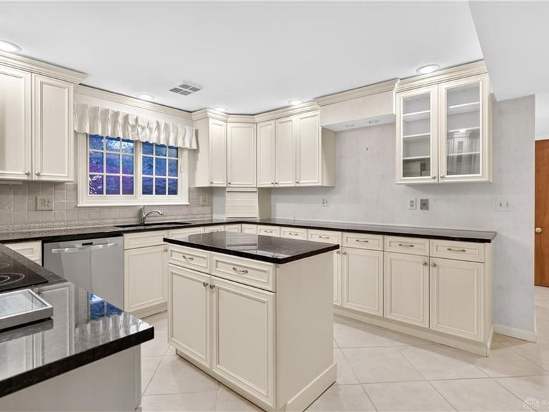 5625 Brampton Road, Dayton, OH 45429 Photo 16
