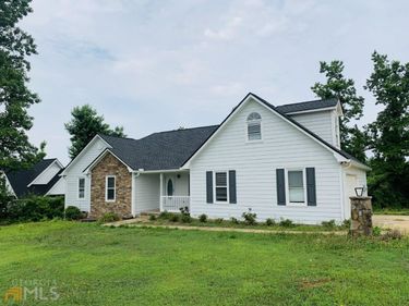 61 Garden Hills Drive, Newnan, GA 30263