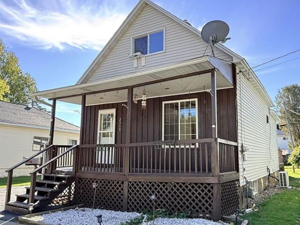 2313 THOMAS STREET, Marinette, WI 54143