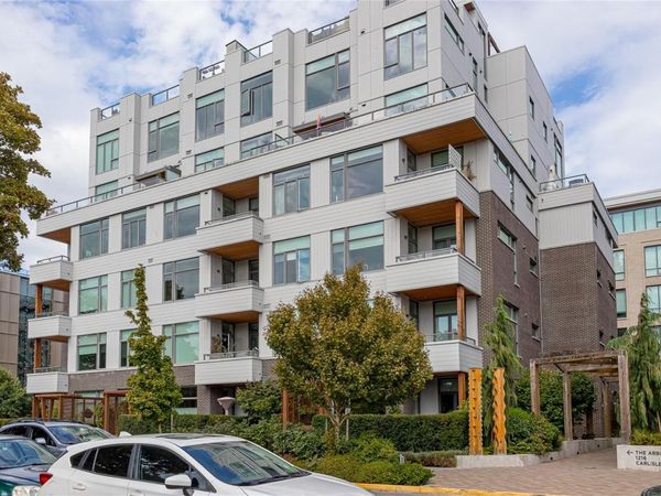 501 Park Pl , Unit #304, Esquimalt, BC V9A 0H3