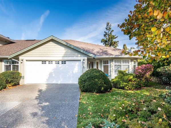 126 Hallowell Rd, Unit #1, View Royal, BC V9A 7K2