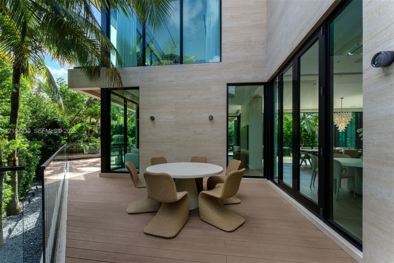 360 Harbor Ln , Key Biscayne, FL 33149 Photo