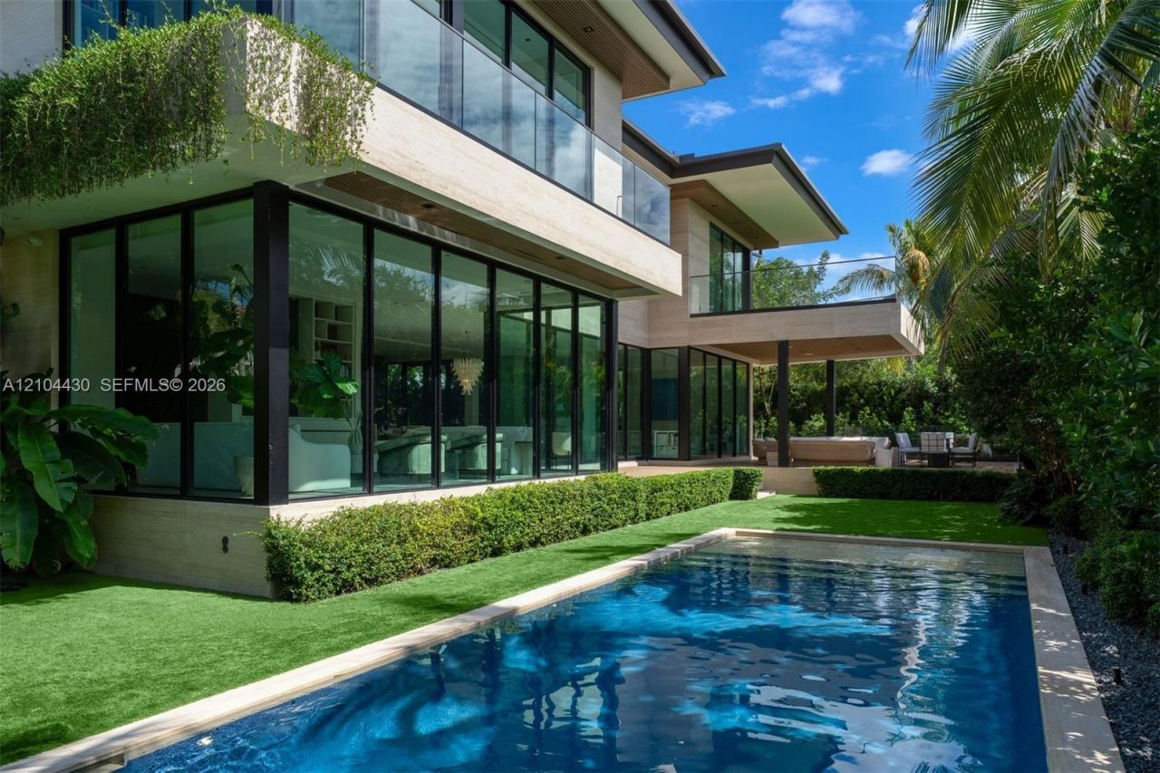 360 Harbor Ln , Key Biscayne, FL 33149 Photo