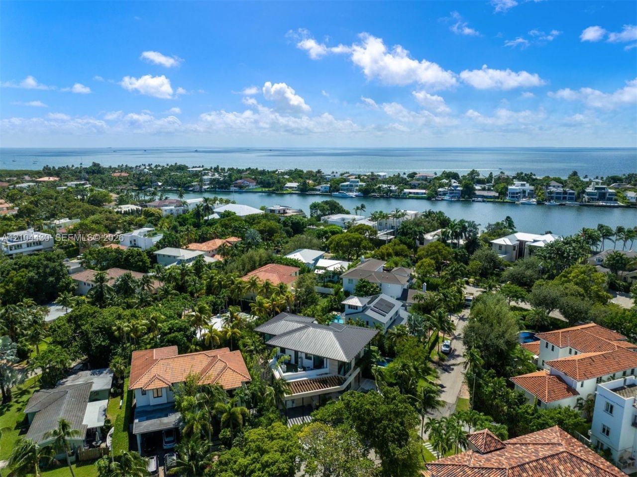 360 Harbor Ln , Key Biscayne, FL 33149 Photo